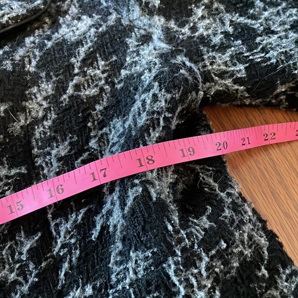 Black and gray houndstooth pea coat - Picture 8 of 10